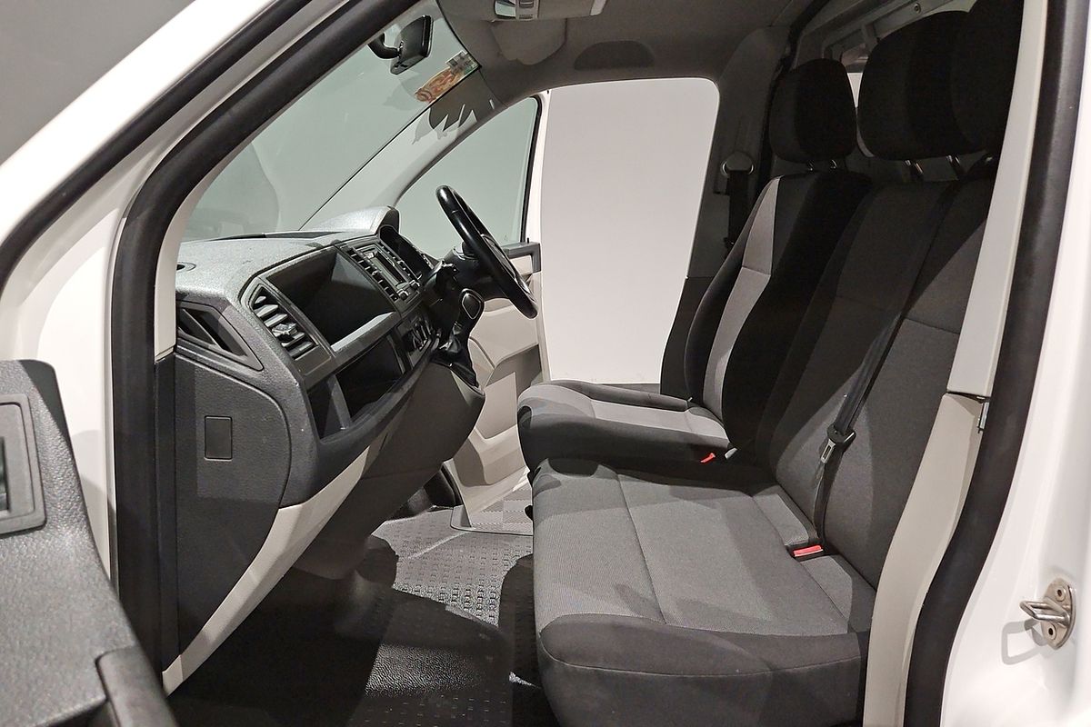 2019 Volkswagen Transporter TDI400 T6 SWB