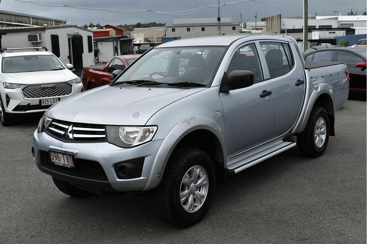 2013 Mitsubishi Triton GLX MN 4X4