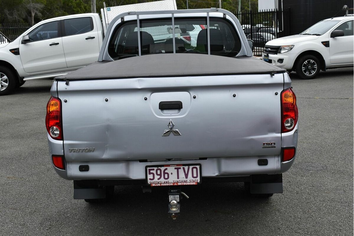 2013 Mitsubishi Triton GLX MN 4X4