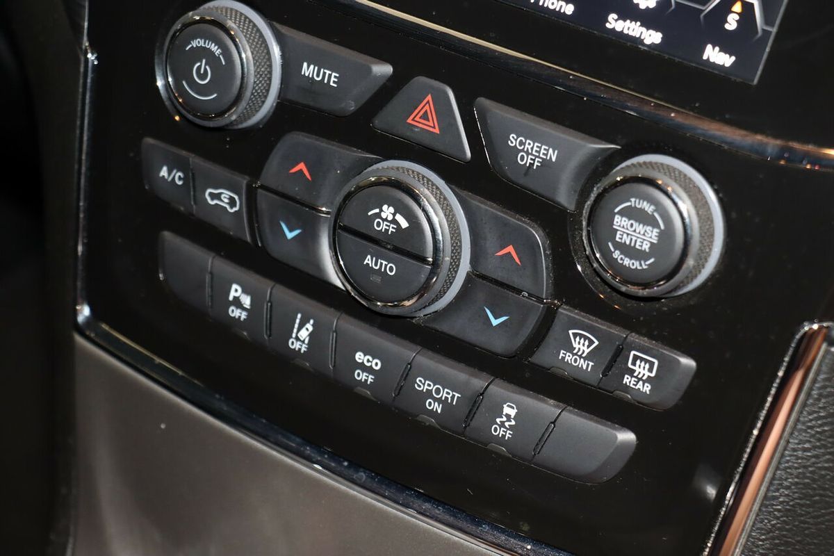 2021 Jeep Grand Cherokee Night Eagle WK