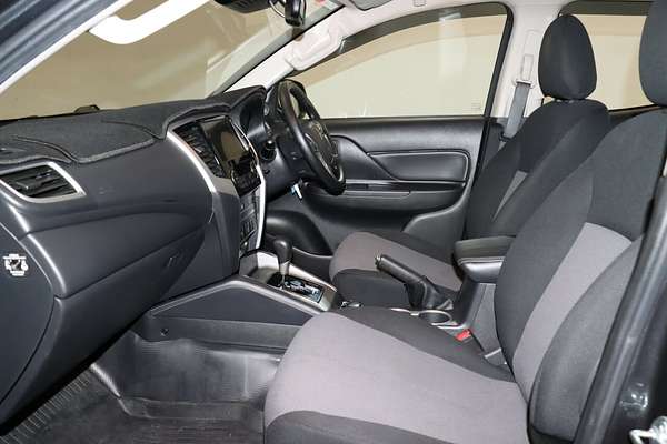 2021 Mitsubishi Triton GLX MR 4X4