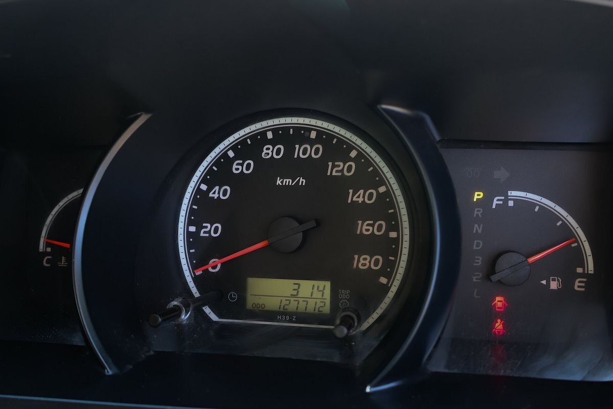 2012 Toyota Hiace Commuter KDH223R