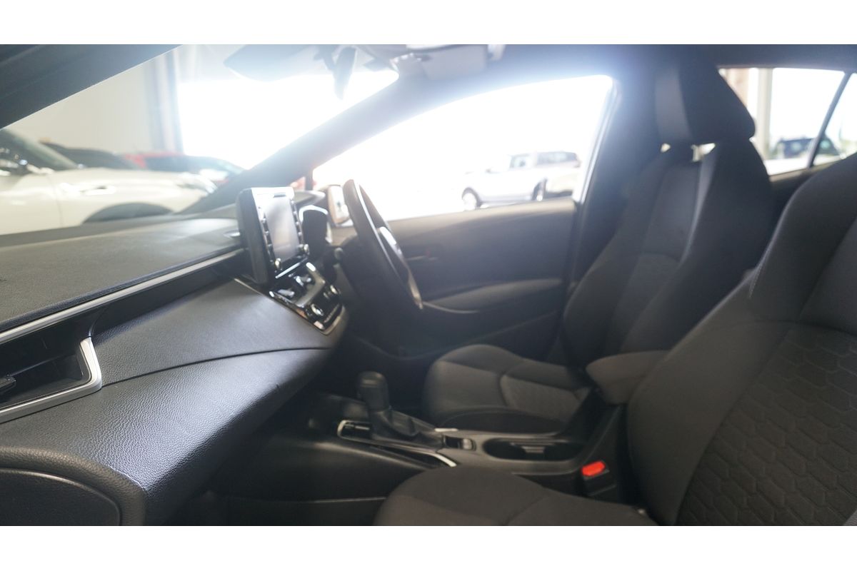 2018 Toyota Corolla Ascent Sport MZEA12R