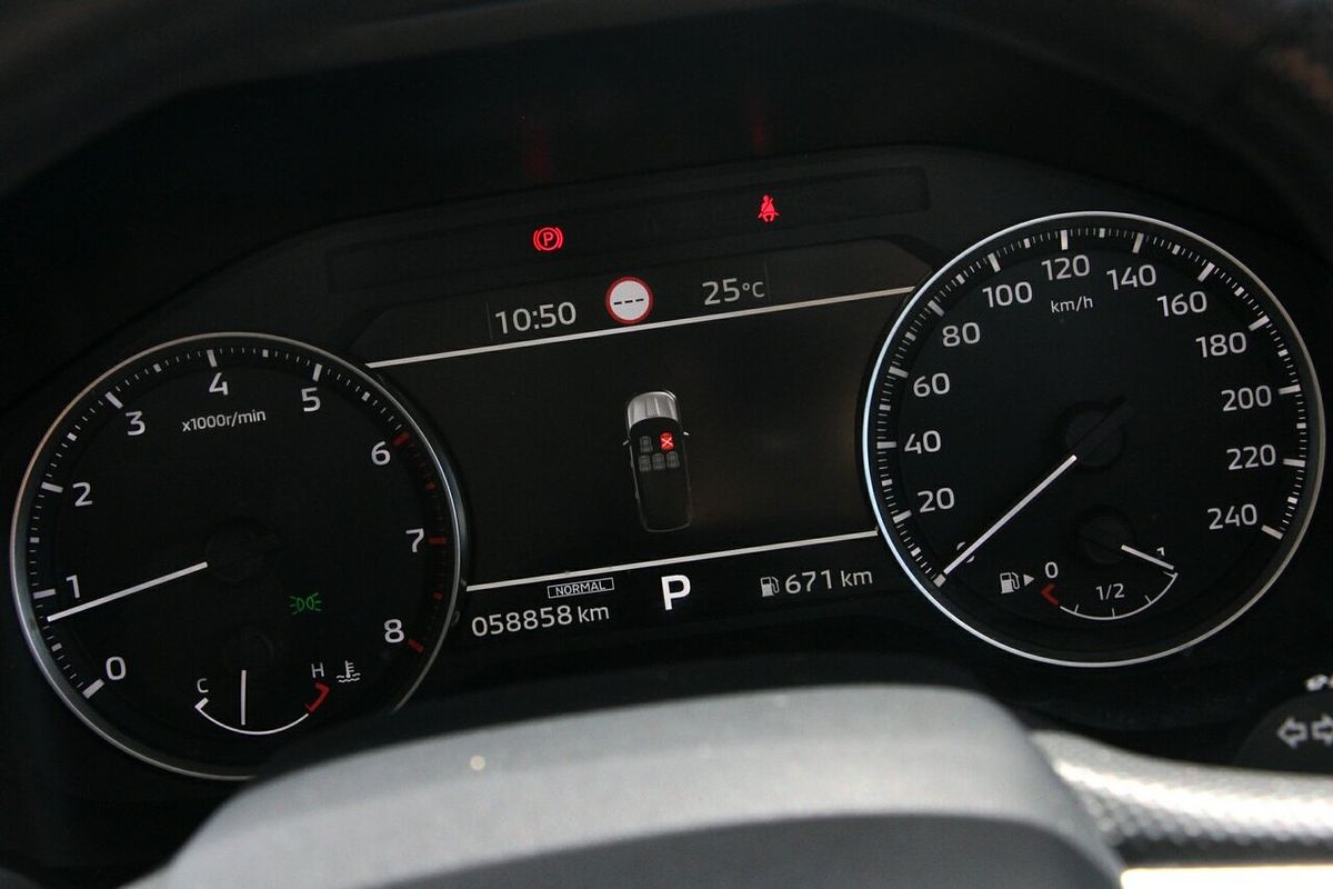 2023 Mitsubishi Outlander ES ZM