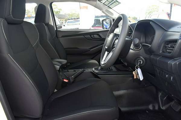 2024 Isuzu D-MAX SX High Ride Rear Wheel Drive