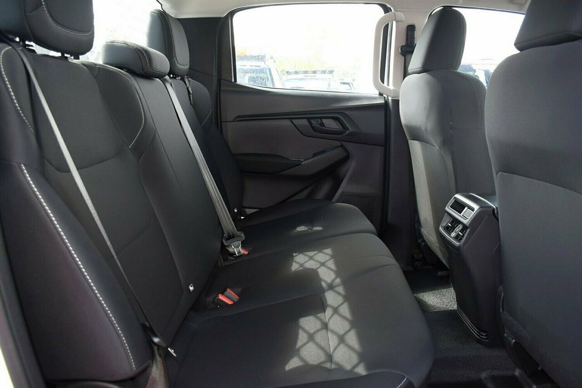 2024 Isuzu D-MAX SX High Ride Rear Wheel Drive