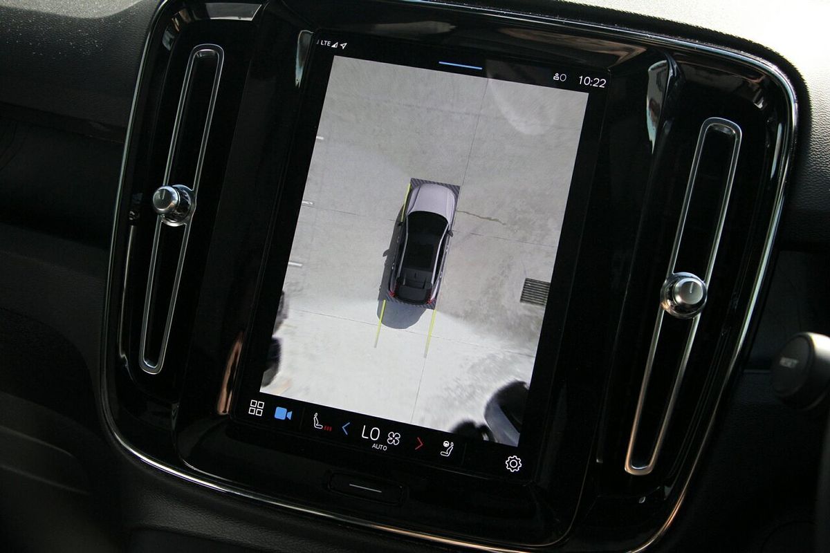 2022 Volvo C40 Recharge