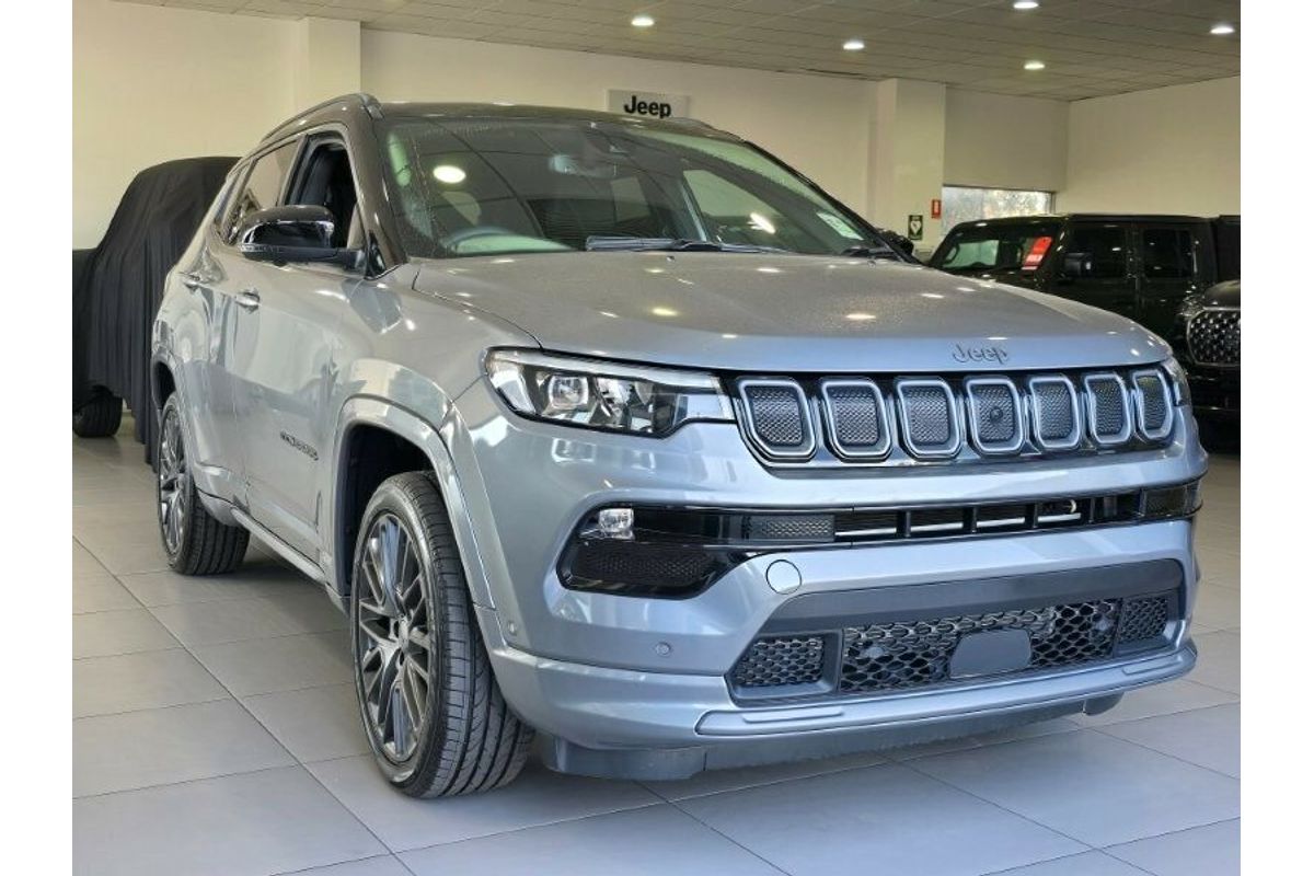 2023 Jeep Compass S-Limited M6