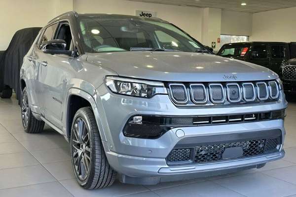 2023 Jeep Compass S-Limited M6