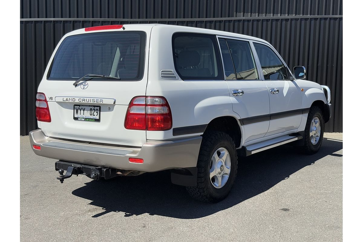 2003 Toyota Landcruiser GXL UZJ100R