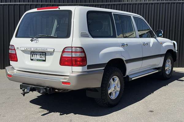 2003 Toyota Landcruiser GXL UZJ100R