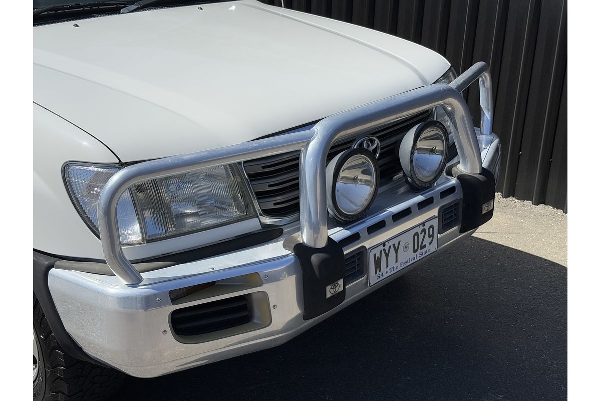 2003 Toyota Landcruiser GXL UZJ100R