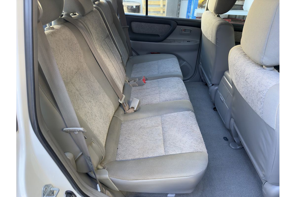 2003 Toyota Landcruiser GXL UZJ100R