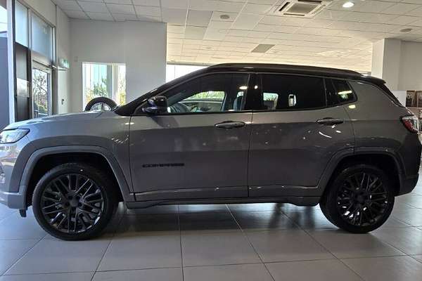 2023 Jeep Compass S-Limited M6