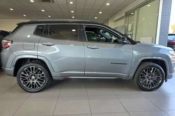 2023 Jeep Compass S-Limited M6