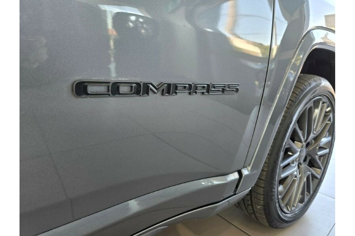 2023 Jeep Compass S-Limited M6