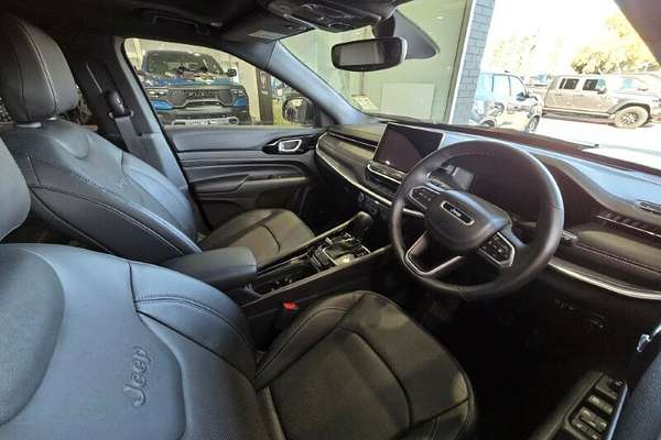 2023 Jeep Compass S-Limited M6