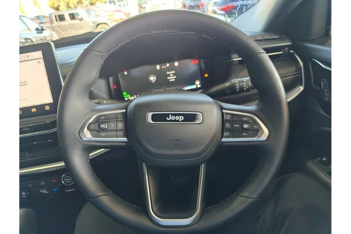 2023 Jeep Compass S-Limited M6