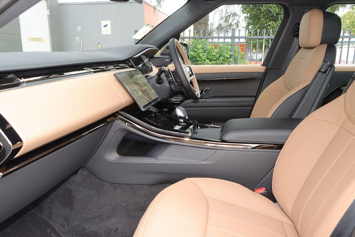 2024 Land Rover Range Rover Sport D250 Dynamic SE L461