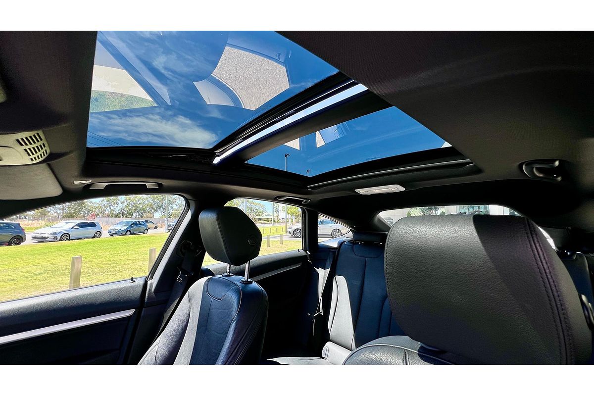2018 BMW 3 Series 330i M Sport F34 LCI
