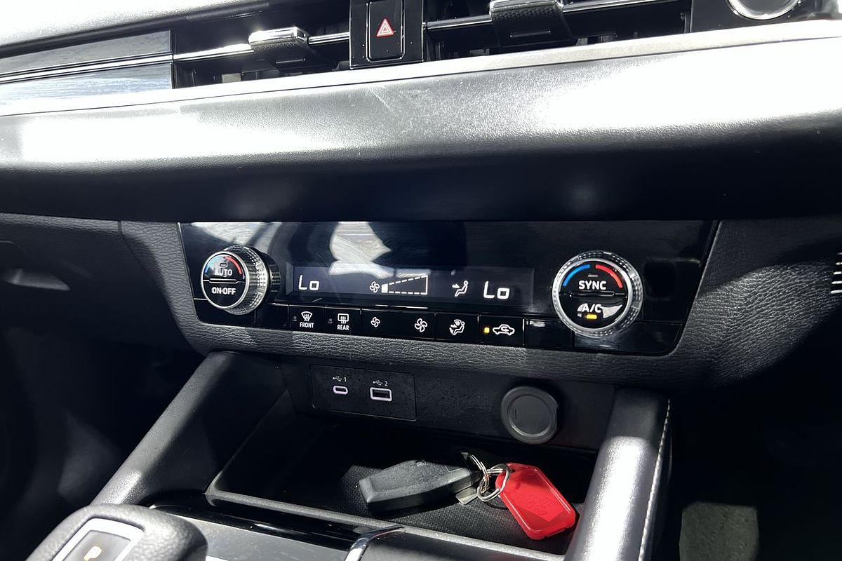 2023 Mitsubishi Outlander ES ZM