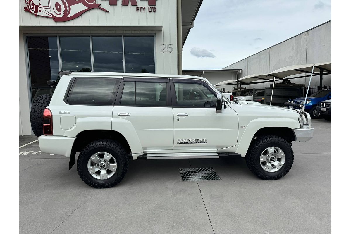 2012 Nissan Patrol ST GU 7