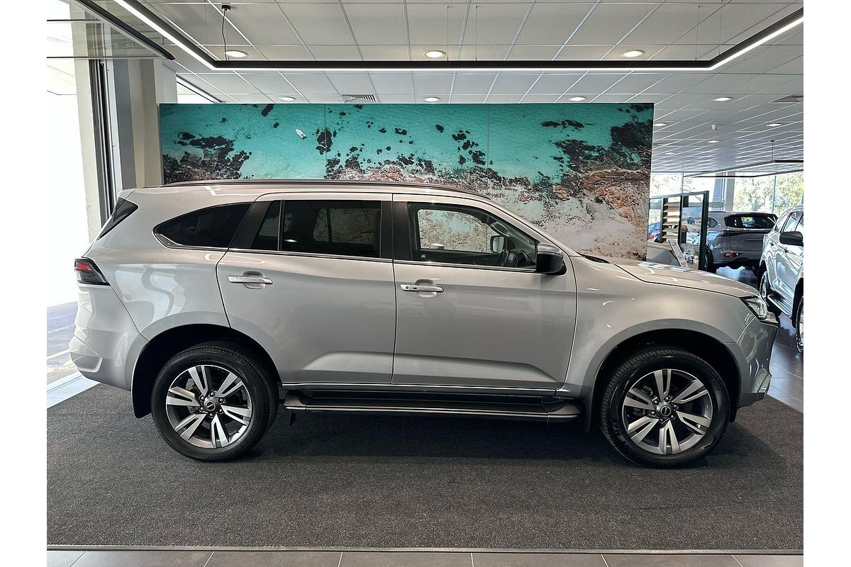 2023 Isuzu MU-X LS-T
