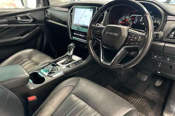 2023 Isuzu MU-X LS-T