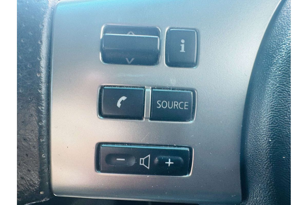 2012 Nissan Navara ST-X D40 Series 5 4X4