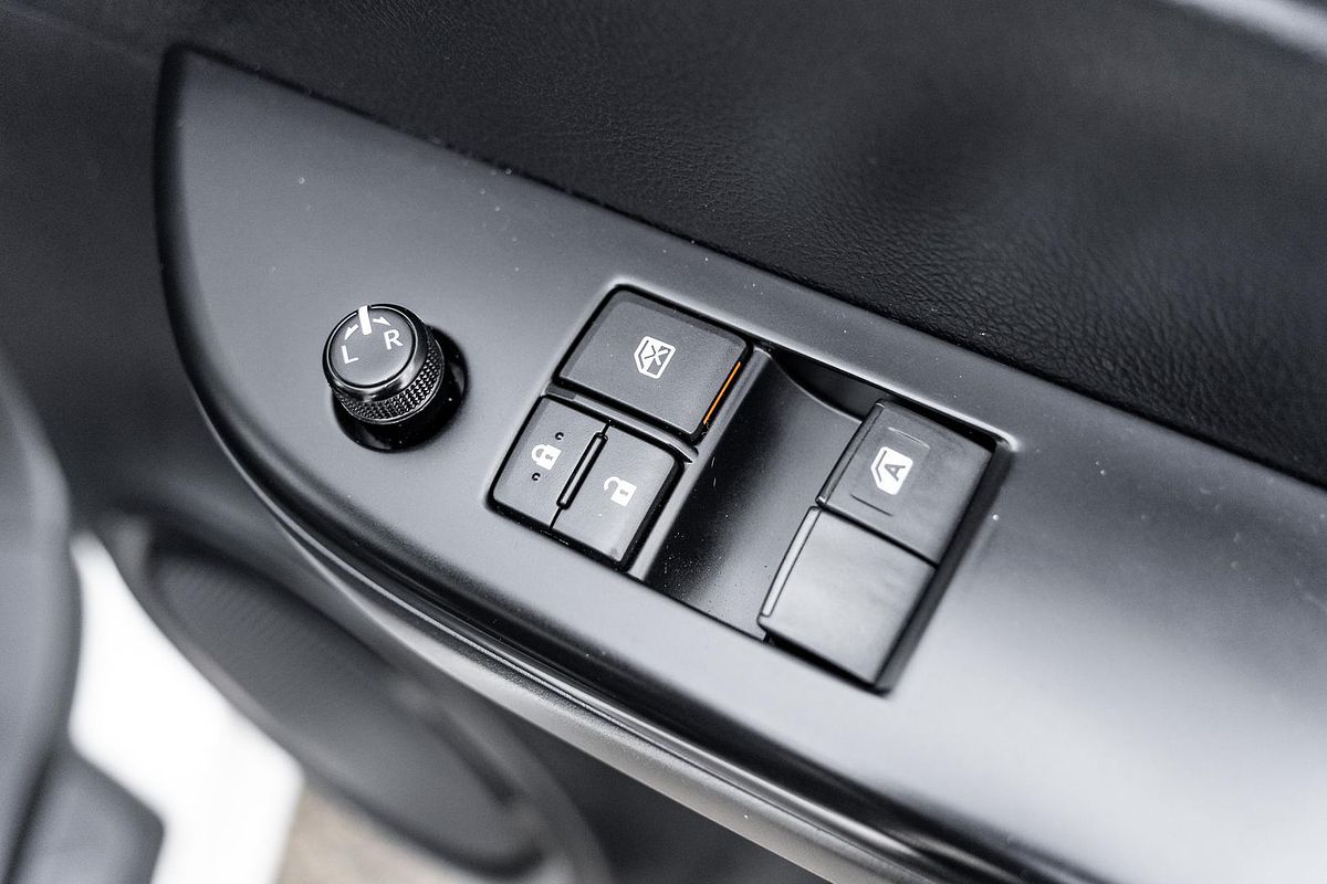 2019 Toyota Hilux Workmate TGN121R Rear Wheel Drive