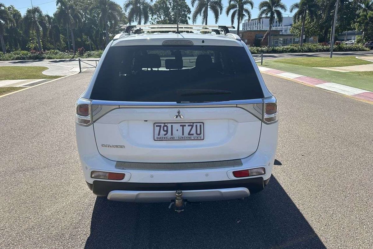 2014 Mitsubishi Outlander ES ZJ