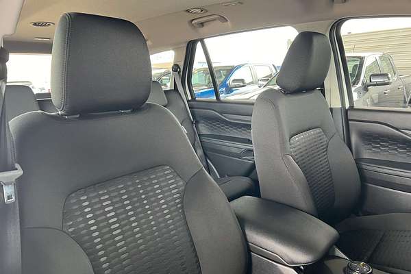 2024 Ford Everest Ambiente