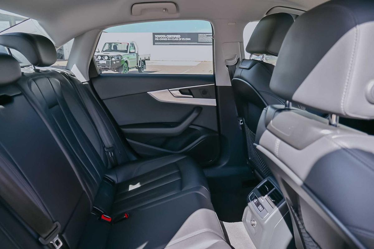 2019 Audi A4 45 TFSI S line B9