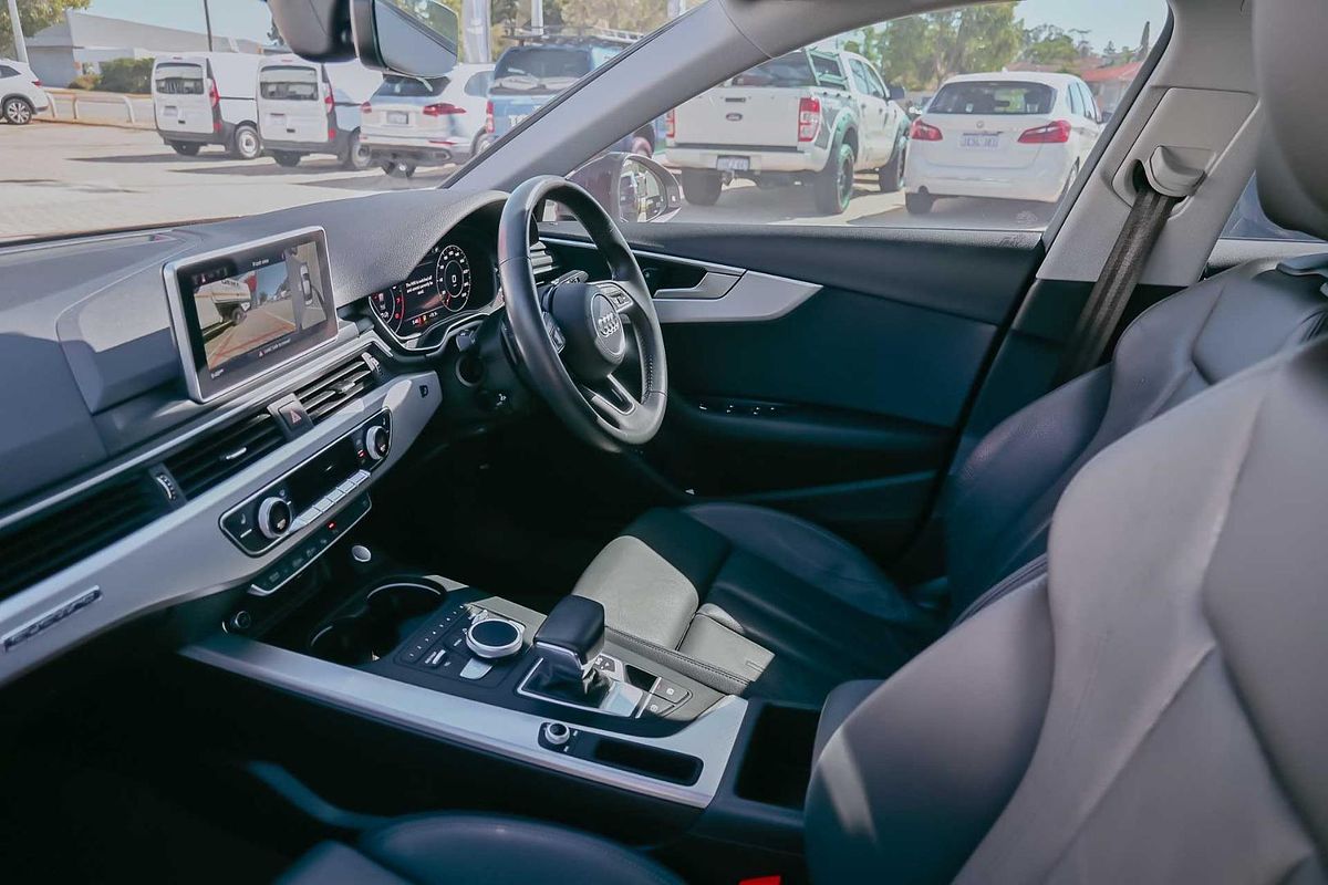 2019 Audi A4 45 TFSI S line B9