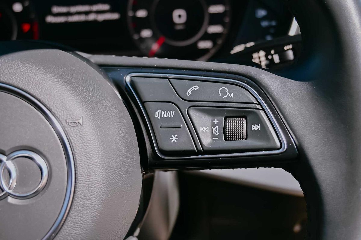 2019 Audi A4 45 TFSI S line B9