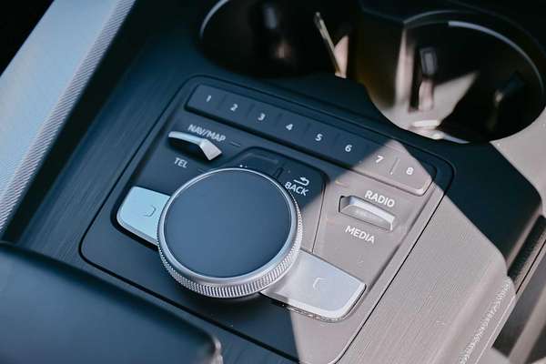 2019 Audi A4 45 TFSI S line B9
