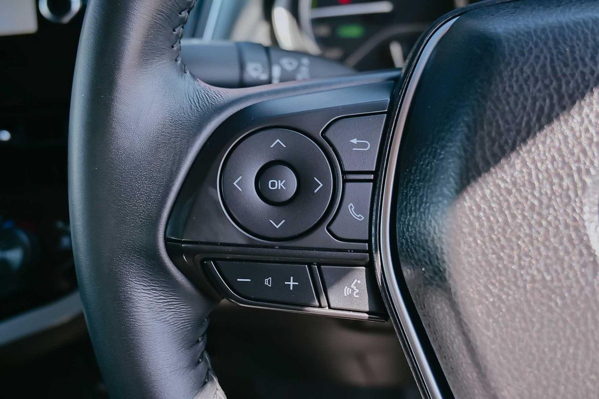 2021 Toyota Camry Ascent Sport AXVH70R
