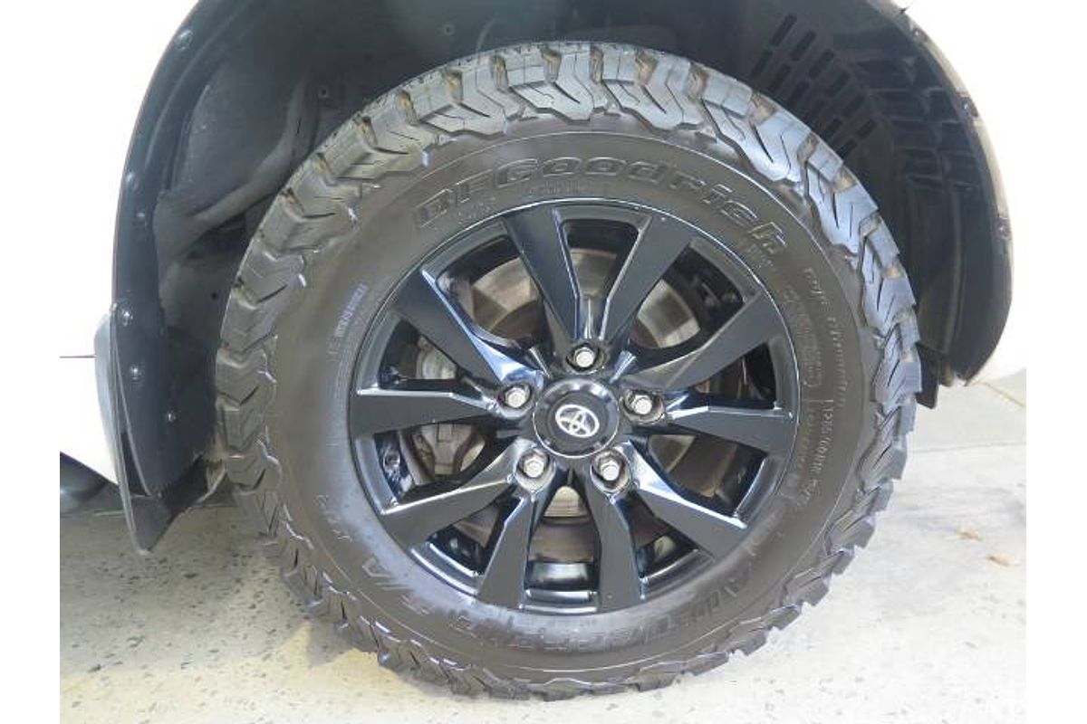 2018 Toyota LANDCRUISER SAHARA