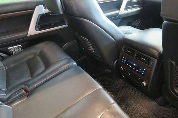 2018 Toyota LANDCRUISER SAHARA