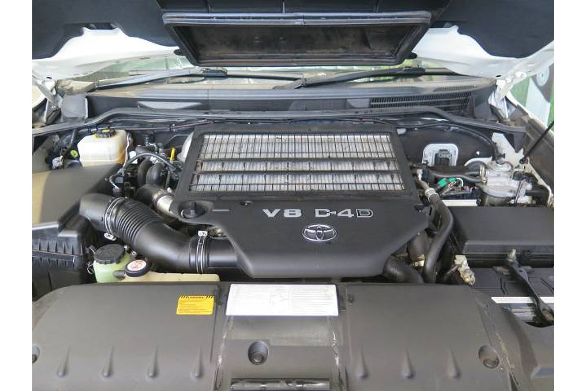 2018 Toyota LANDCRUISER SAHARA