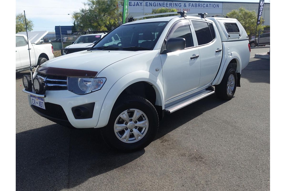 2014 Mitsubishi Triton GLX MN 4X4
