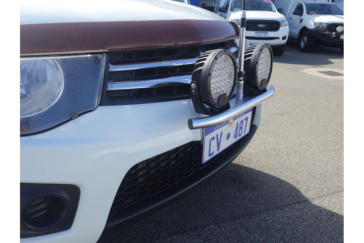 2014 Mitsubishi Triton GLX MN 4X4