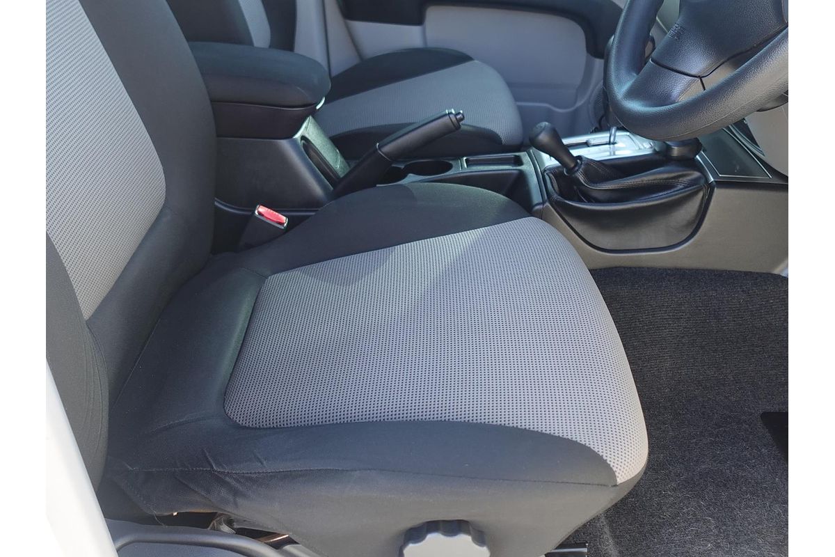 2014 Mitsubishi Triton GLX MN 4X4