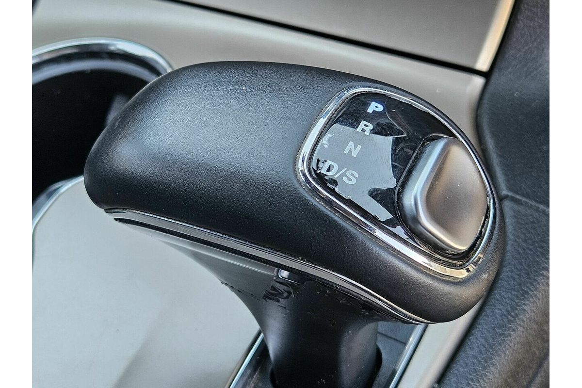 2013 Jeep Grand Cherokee Laredo (4x4) WK MY14