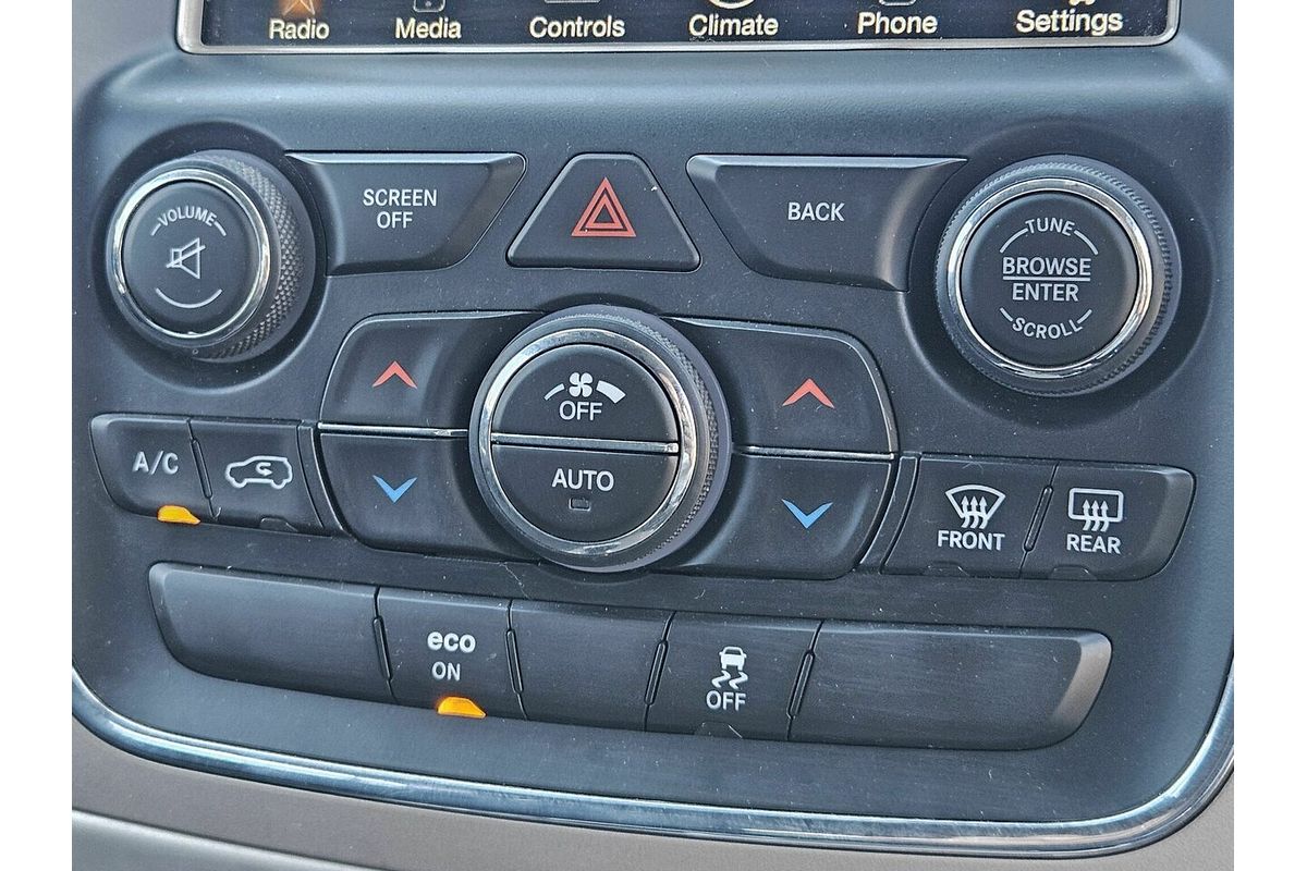 2013 Jeep Grand Cherokee Laredo (4x4) WK MY14