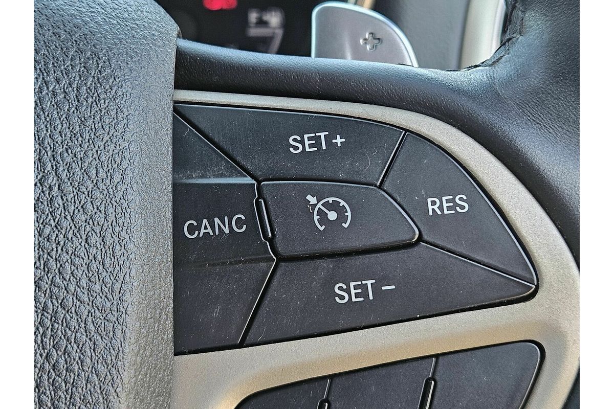 2013 Jeep Grand Cherokee Laredo (4x4) WK MY14
