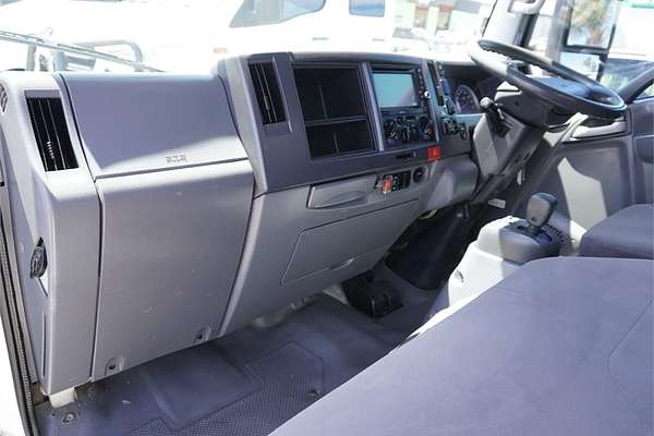 2014 Isuzu N Series NLR 200 4x2 SWB