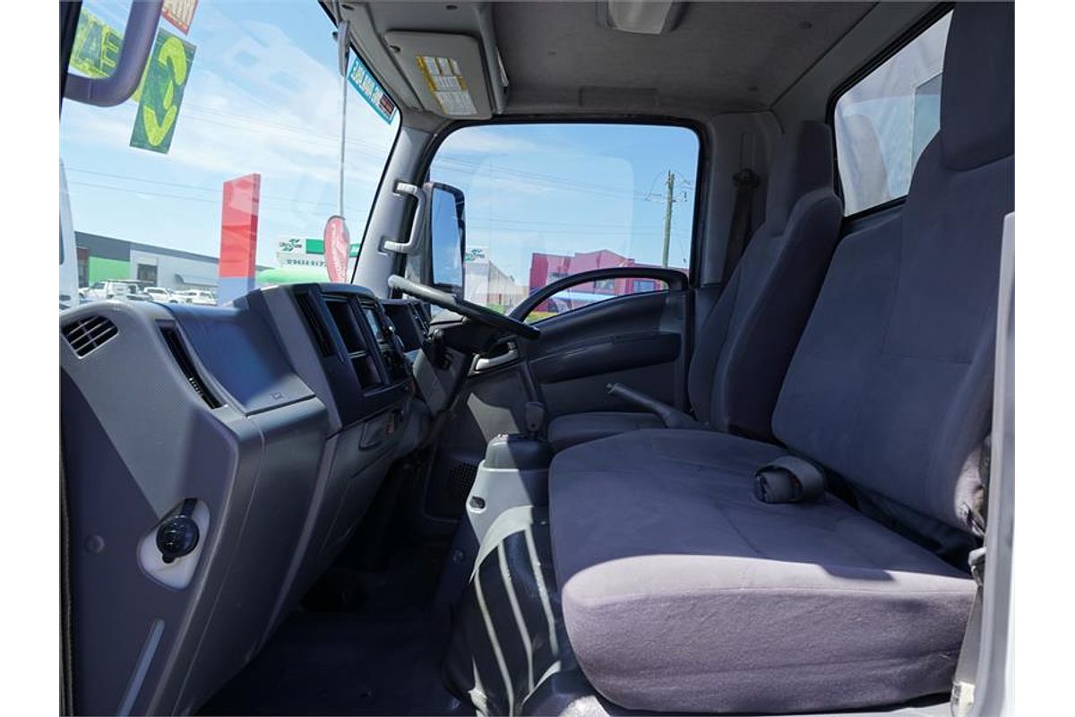 2014 Isuzu N Series NLR 200 4x2 SWB