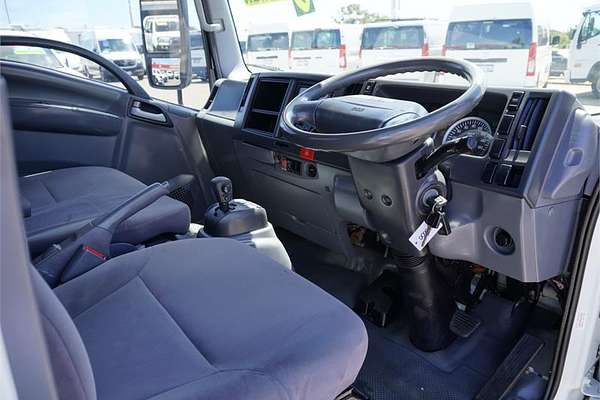 2014 Isuzu N Series NLR 200 4x2 SWB