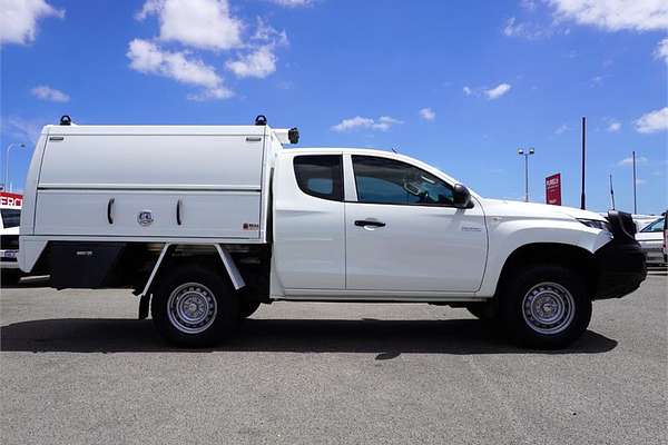 2020 Mitsubishi Triton GLX ADAS MR 4X4